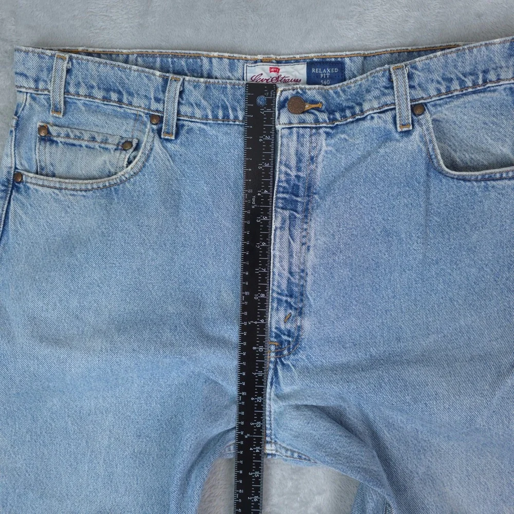Levis 540 Relaxed Fit Jeans Men 39x32 Blue Tapered Leg Brown Tab 90s Vintage USA
